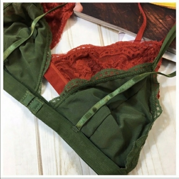 NWT LACE BRALLETTE - Picture 4 of 6